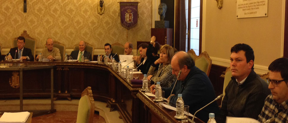 El presidente del PP y de la Diputación sostiene que la reforma local, contra la que se han manifestado alcaldes y concejales de todo el país, “no es mala en sí misma”