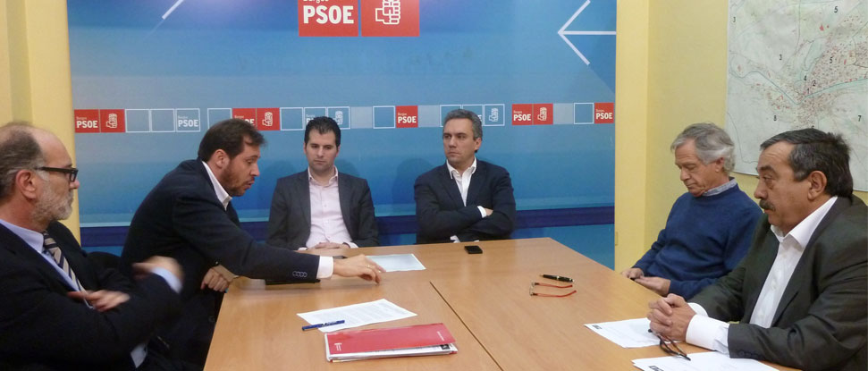 <div>Pe&ntilde;a Camarero insiste en que el Gobierno de Rajoy "quiere convertirnos en una isla&rdquo;</div><div><br /></div>