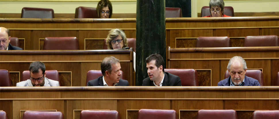 Denunciamos la &ldquo;vergonzosa maniobra&rdquo; del Gobierno para evitar que Trillo asuma las responsabilidades por la tragedia del Yak 42