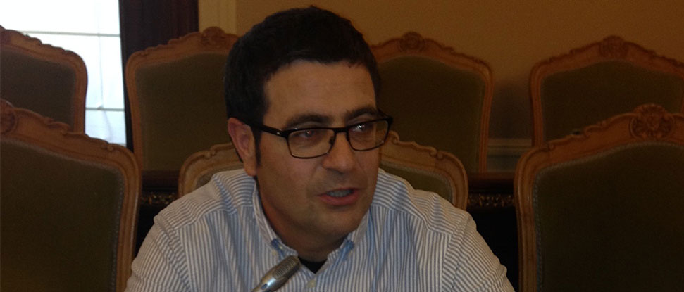 <p>Convencemos a la Diputación para que inste a la Junta a no implantar la línea fría en los comedores escolares </p>