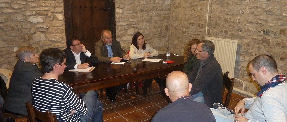Responsables del PSOE de Burgos y de &Aacute;lava se re&uacute;nen en Trevi&ntilde;o para preparar el programa del cambio para el enclave burgal&eacute;s