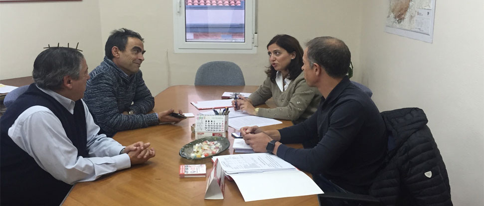 <div>Pe&ntilde;a Camarero: &ldquo;Las medidas del PP solo han servido para destruir empleo y precarizar el que ha sobrevivido&rdquo;</div><div><br /></div>