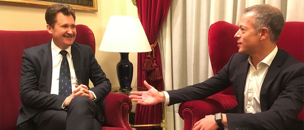 <div>Ander Gil traslada al embajador de Egipto en Madrid su p&eacute;same y su condena al brutal atentado contra los Cristianos Coptos en El Cairo</div><div><br /></div>
