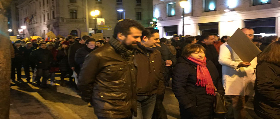 Tudanca a Herrera: "Yo apuesto por una sanidad&nbsp;<span style=