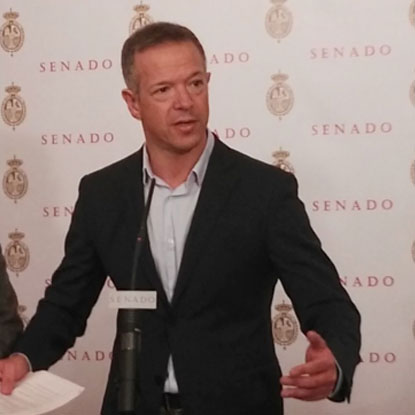 Ander Gil denuncia el ninguneo del Gobierno al Senado y el incumplimiento de los acuerdos alcanzados sobre la recuperaci&oacute;n de salarios y el cobro irregular de n&oacute;minas en met&aacute;lico