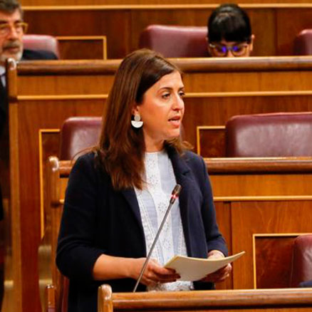 Esther Pe&ntilde;a a F&aacute;tima B&aacute;&ntilde;ez: &ldquo;Ganar la Champions para Espa&ntilde;a en desigualdad, temporalidad y precariedad; &eacute;sta es su herencia, el fracaso de su pol&iacute;tica laboral&rdquo;