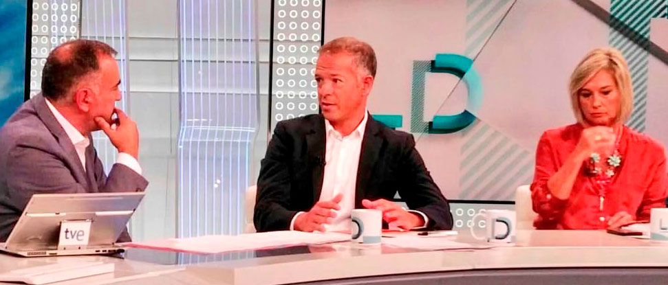 <div>Ander Gil: &ldquo;El bulo de la tesis del Presidente es un intento de desviar la atenci&oacute;n del master de Casado, que si no estuviera aforado, ser&iacute;a imputado&rdquo;</div>