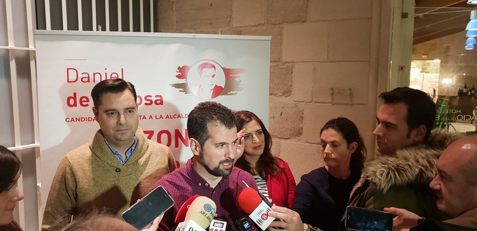 Tudanca denuncia la "situaci&oacute;n cr&iacute;tica" de la sanidad