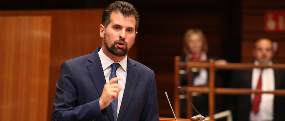 Tudanca: &ldquo;Estamos aqu&iacute;, seguimos en pie, con la cabeza alta y la conciencia limpia para que esta tierra tenga un gobierno decente&rdquo;