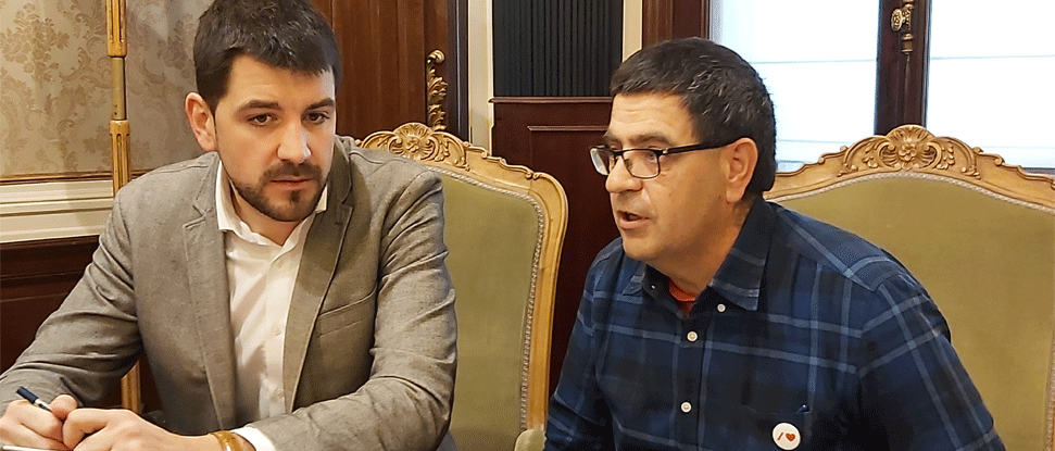 Ni Rico ni Rodríguez se atreven a afirmar que los pueblos contarán con el servicio de brigadas forestales este verano