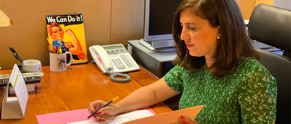 Pe&ntilde;a celebra un nuevo impulso en los contratos indefinidos y la continua bajada del desempleo, fruto del compromiso del Gobierno