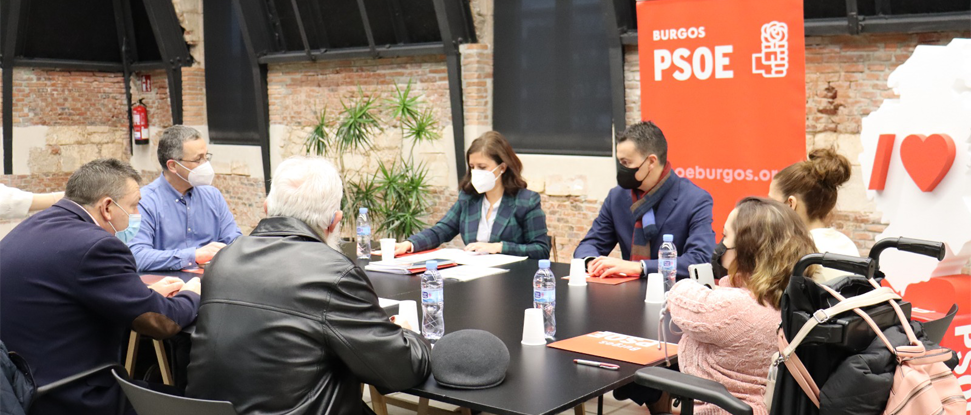 El PSOE se pregunta a qui&eacute;n defiende el PP al oponerse a una reforma laboral buena para trabajadores y empresarios