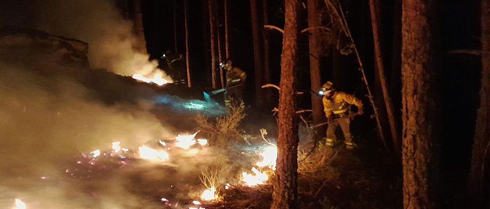La Junta vuelve a evidenciar su deficiente y raqu&iacute;tico servicio de extinci&oacute;n en el incendio que sufre Valle de Mena