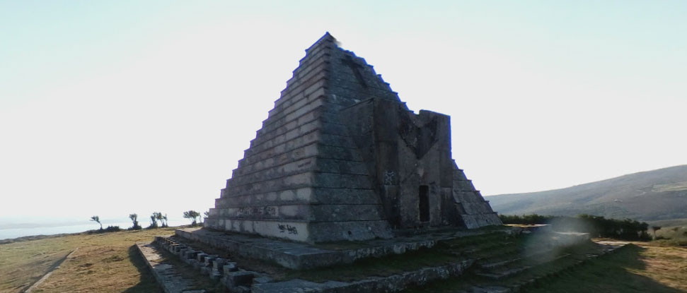 <div>El PP ,en comunión con VOX,  prima la declaración BIC del monumento fascista la Pirámide de los  italianos mientras olvida numerosos monumentos singulares de Castilla y León   </div><div><br /></di