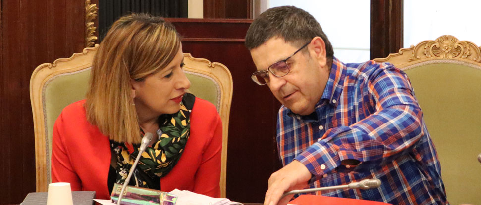 El PP rechaza adelantar el pago de los recortados Planes Provinciales a los ayuntamientos El PP rechaza adelantar el pago de los recortados Planes Provinciales a los ayuntamientos