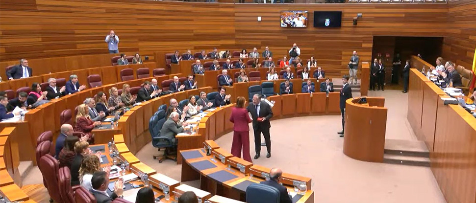 Eva Ceballos toma posesión de su acta como procuradora socialista en las Cortes de Castilla y León Eva Ceballos toma posesión de su acta como procuradora socialista en las Cortes de Castilla y León