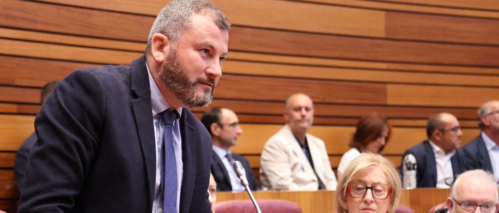 David Sáinz-Aja toma posesión de su escaño en las Cortes de Castilla y León en el Pleno extrodinario de agosto